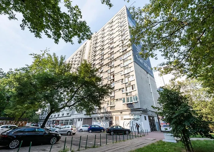 Sunset Central City Apartment