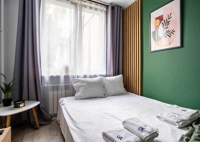 Golden Apartments - Cozy Studio