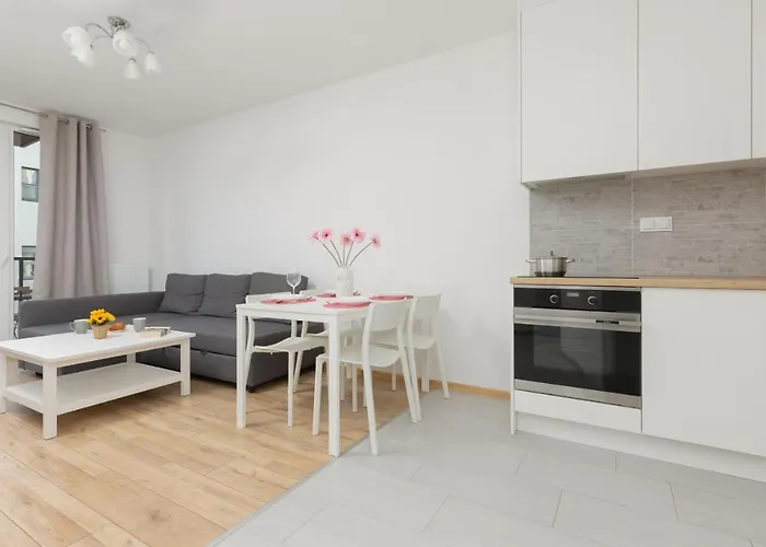 Warsaw Ulrychow Apartment With Parking By Renters