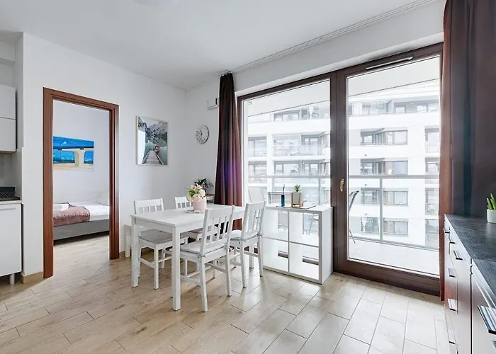 2 Bedroom Balcony Ac Arkadia Shopping Mall