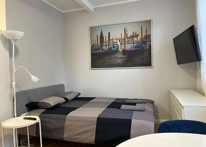 Bezagenta Mozart1 Quiet Studio Easy Access To City