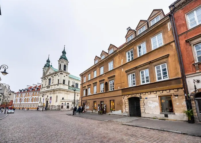Old Town Eclectic Apartment For 6 People