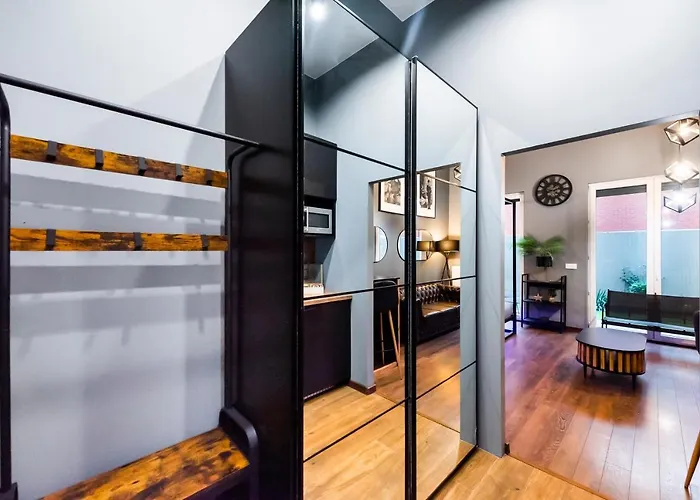 New Praga Ladies\' & Gentlemen\'S Apartments