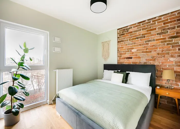 Bohema Place - Metro Szwedzka Apartment