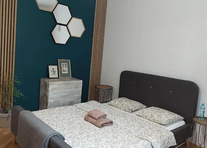 Urocze Mieszkanie Na Zielonym Zoliborzu