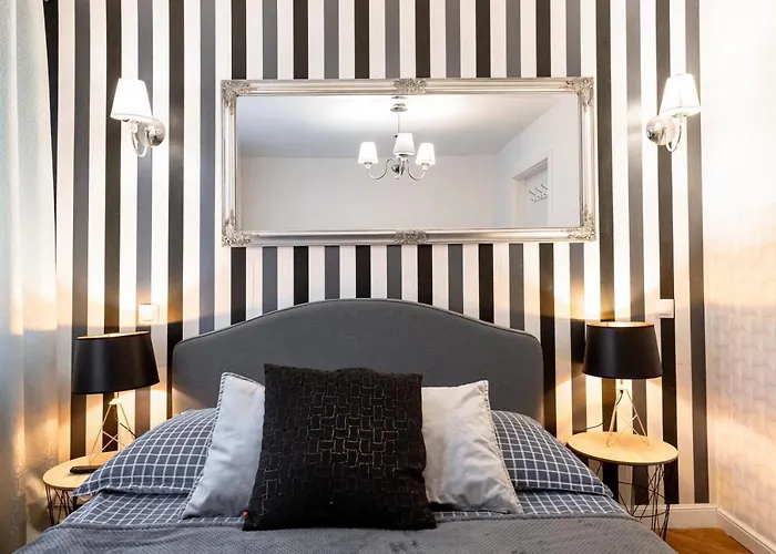 Clicktheflat Old Town Apart Rooms