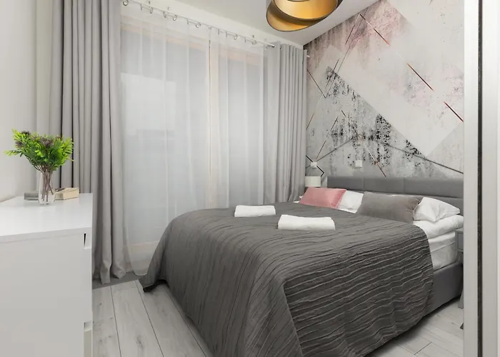 Elegant Apartment With Balcony & Bathtub Warsaw Wola By Noclegi Renters