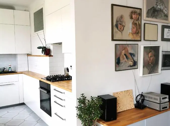 Art-Studio Apartment In Saska
