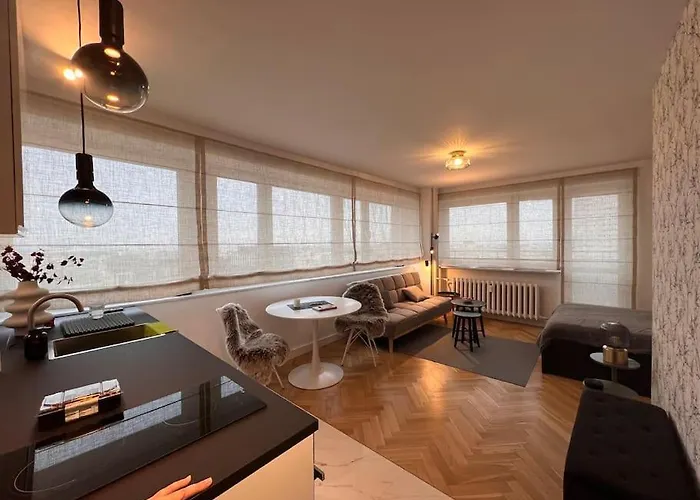 Panorama Studio At Sky