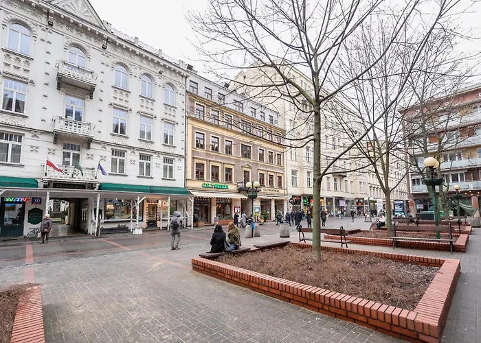 Chmielna Marble City Centre Apartment
