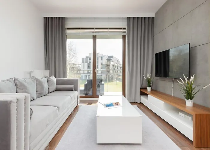 Glamorous Wilanow Apartment By Renters