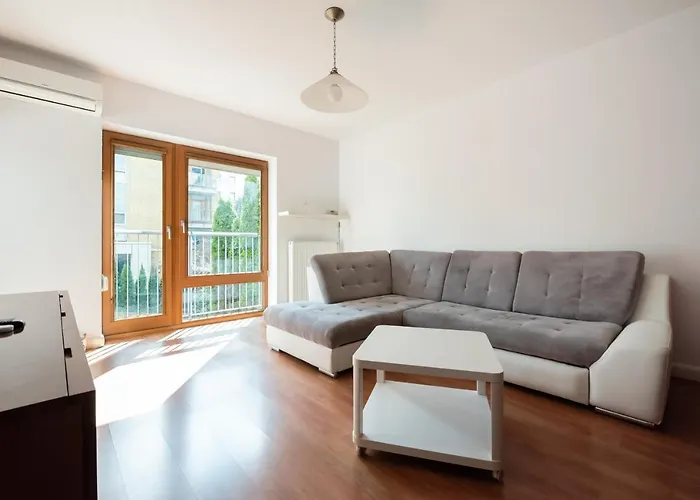 Pole Mokotowskie Spacious Apartment