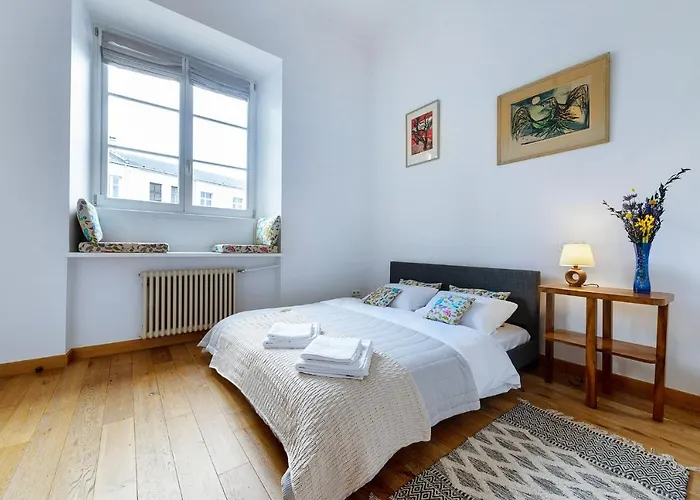 Grand Theatre Premium Apartment. Super Central.
