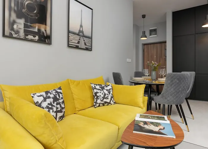 Wlochy Borsucza Modern Apartment By Noclegi Renters