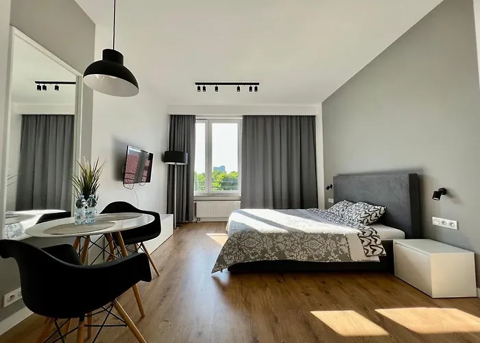 K22 Slawinska 503 Sun-City Apart Warsaw