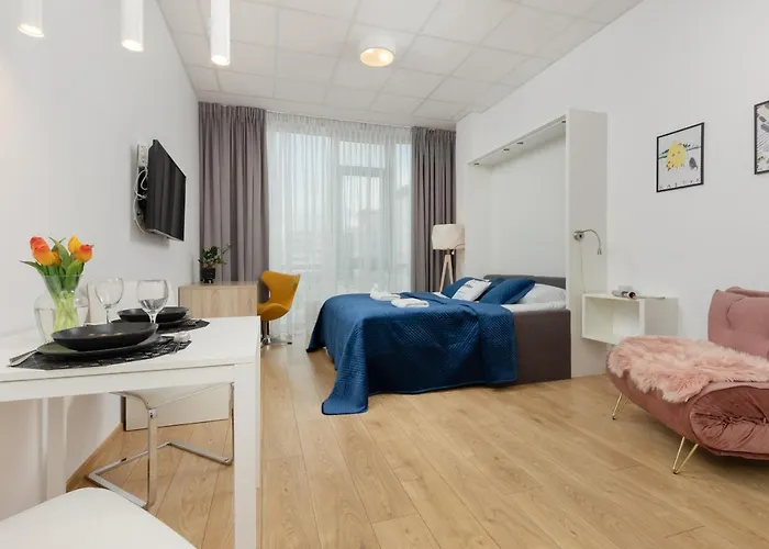 Aleje Jerozolimskie Apartments With Parking And Ac By Renters