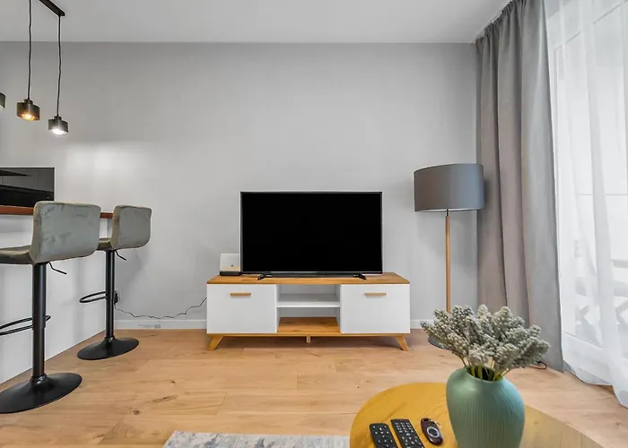 Ursus Comfy Apartment With Free Parking