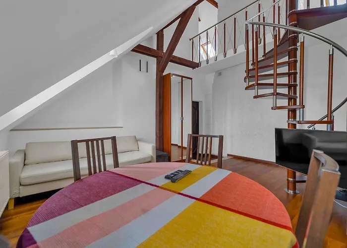 Rynek Nowego Miasta Two-Level Apartment