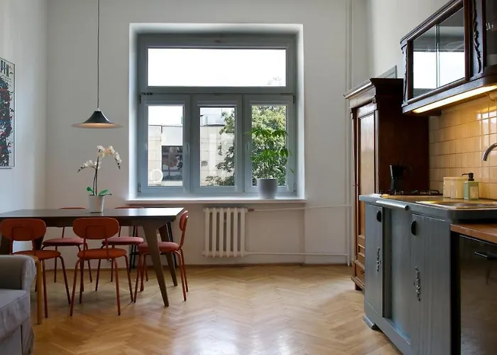 Warsaw Concierge Tamka Chopin