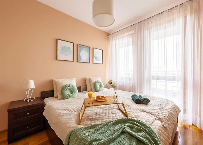 ~Comfortify~ Kingsize Bed, A/C, Wifi, Skylineview