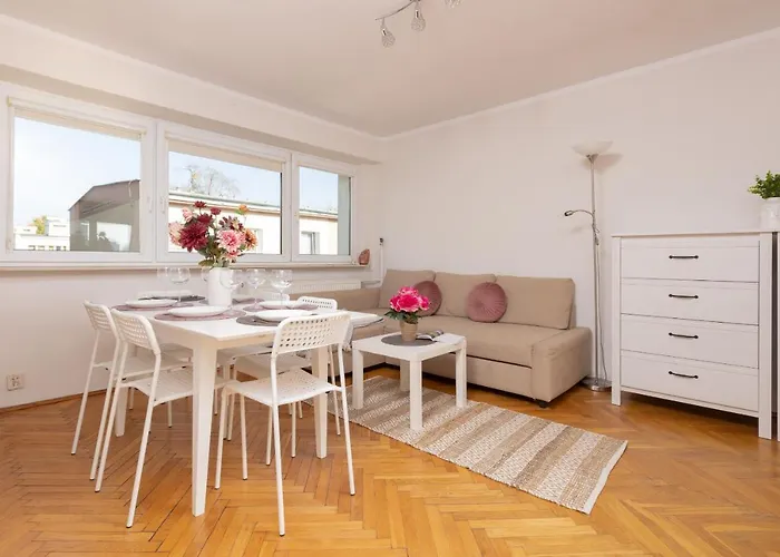 Metro Wawrzyszew Apartment By Renters