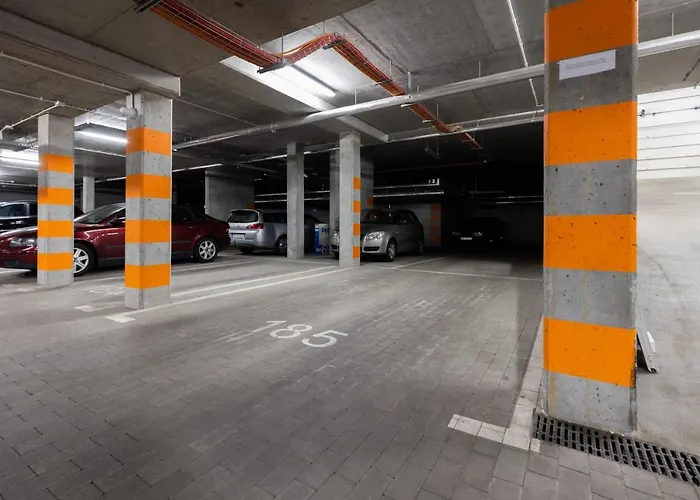 Trendy Apartment With Ac And Parking In Warsaw By Noclegi Renters