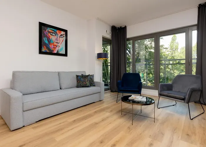 Apartment Avenue Solidarnosci On Wola By Noclegi Renters
