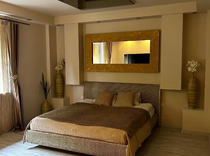 Beigeroom
