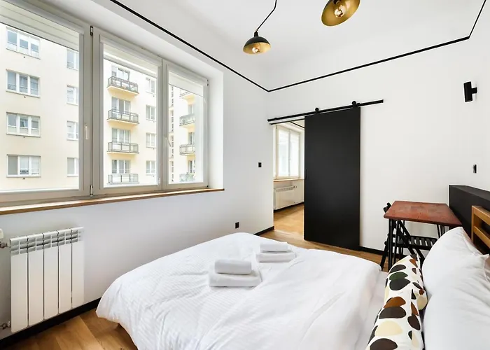 Uniwersytet Warszawski Modern Apartment