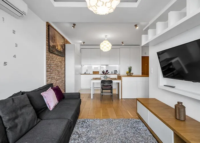 Spacious 2 Bedroom Ac Dalanowska 46