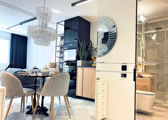 Luxury Apartment At City Center At Palace +Netflix!