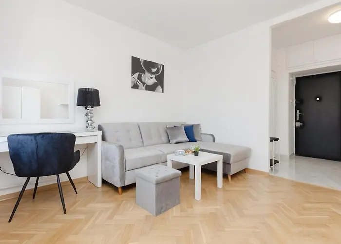 Cozy & Modern Studio Zlota Warszawa By Noclegi Renters