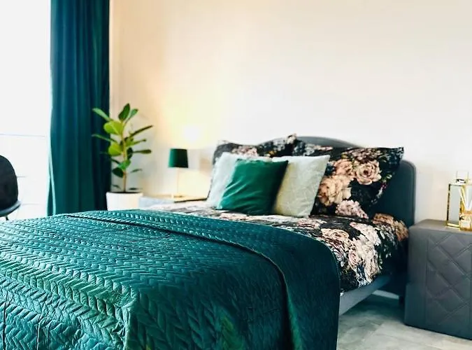 Uroczy Apartament Blisko Centrum Warszawy
