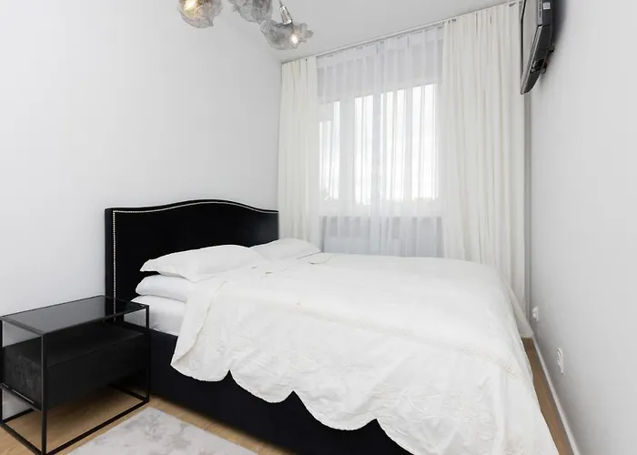 Stylish Apartment Przedpole With Balcony & Parking By Noclegi Renters