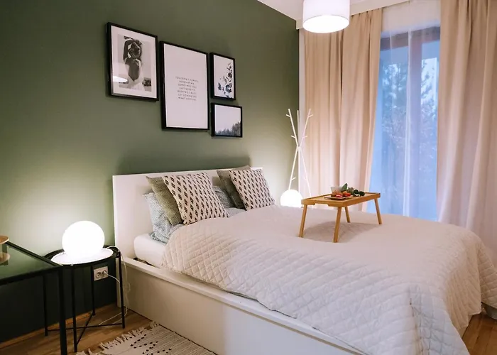 Zoliborz Business Apartment - Private Garden, Parking By Rentujemy