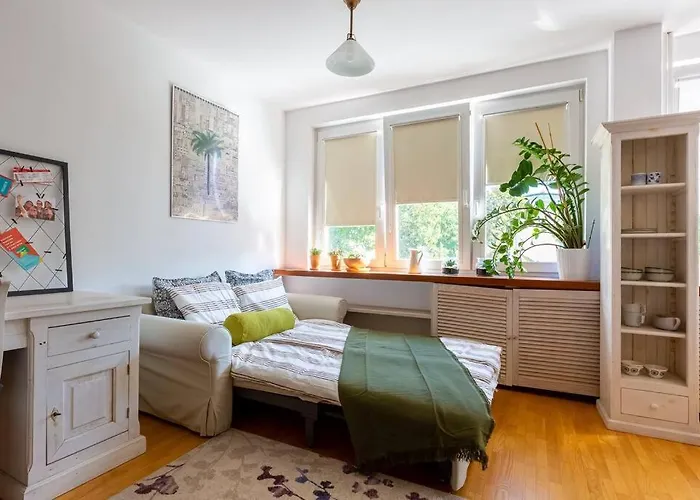 Cozy, Bright, Comfy Studio Next To The Old Town.