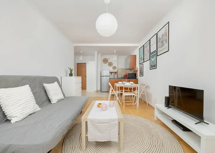 Beautiful & Bright Walowa Apartment With Balcony By Noclegi Renters