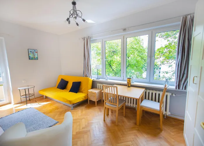 Hoza Str Apt. Great Location. Close To Everything.