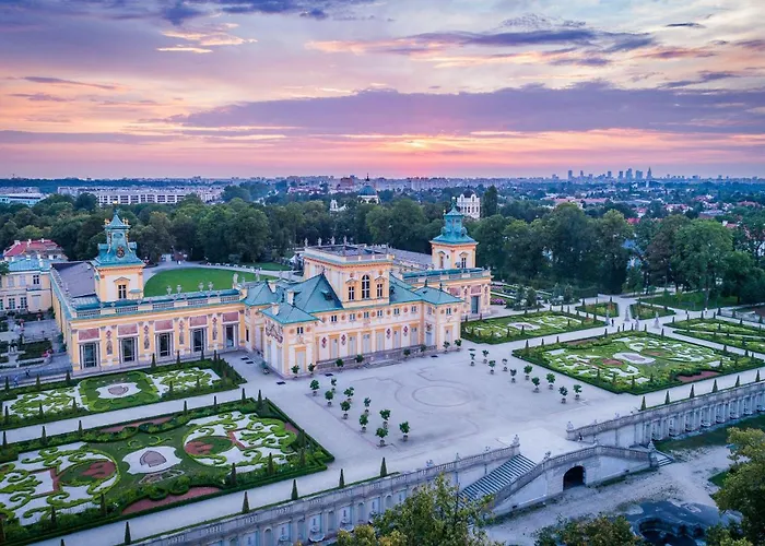 Royal Place 2 Bedrooms Apartment Wilanow