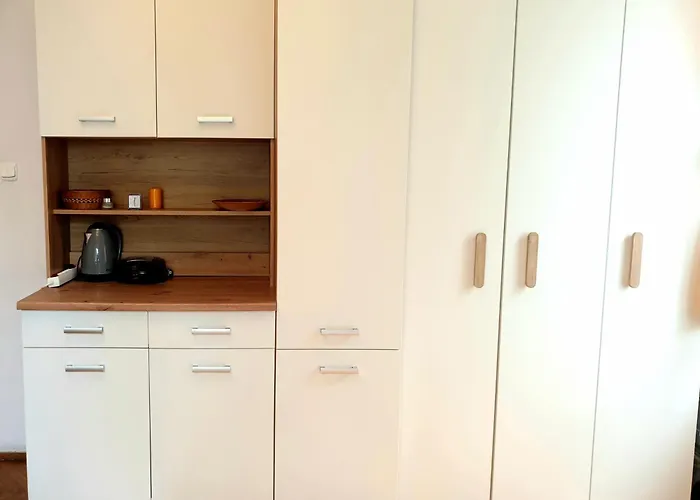 Rooms By Kino Femina