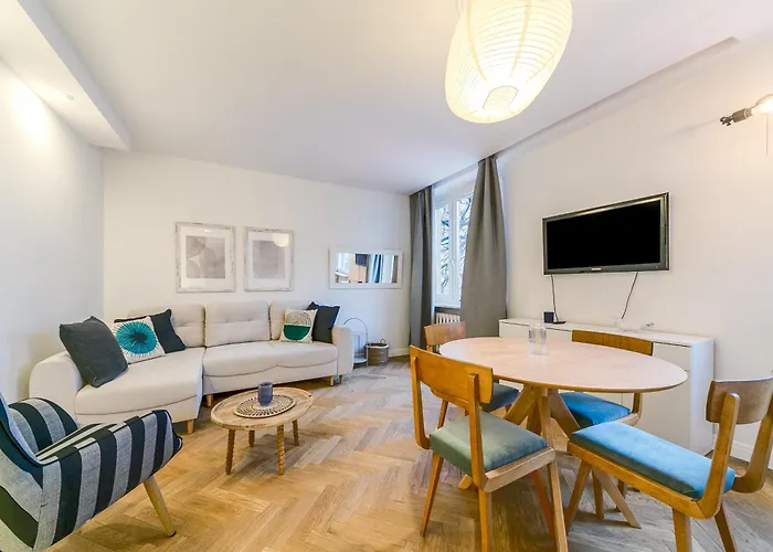 Warsaw Concierge Opera II
