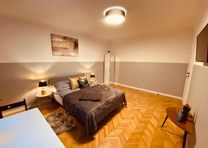 Clicktheflat Karmelicka Apart Rooms
