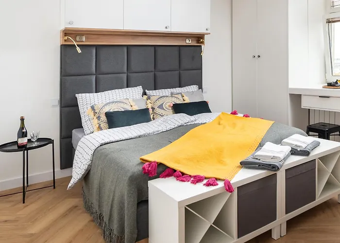 New City Break Apartment Stara Praga Koneser Zabkowska Metro Netflix