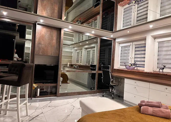 Apartament Lustrzany Centrum