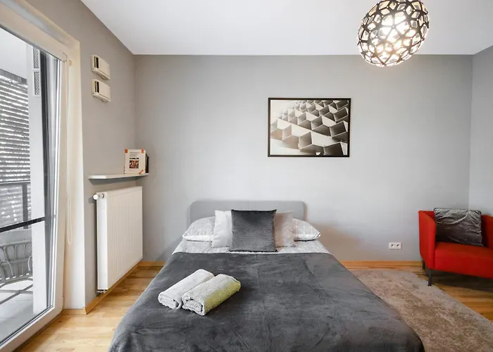 Clicktheflat Artistic Estate Apartment