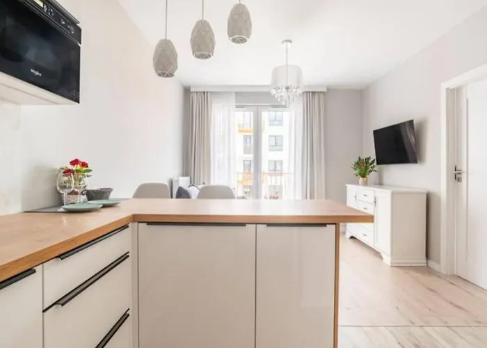 Lux 2 Pokojowe Apartment In Warszawa Z Bezplatnym Podziemnym Parkingem