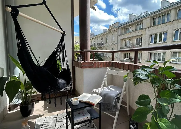 Oomph Warsaw Center Well Designed Apartment With Balcony