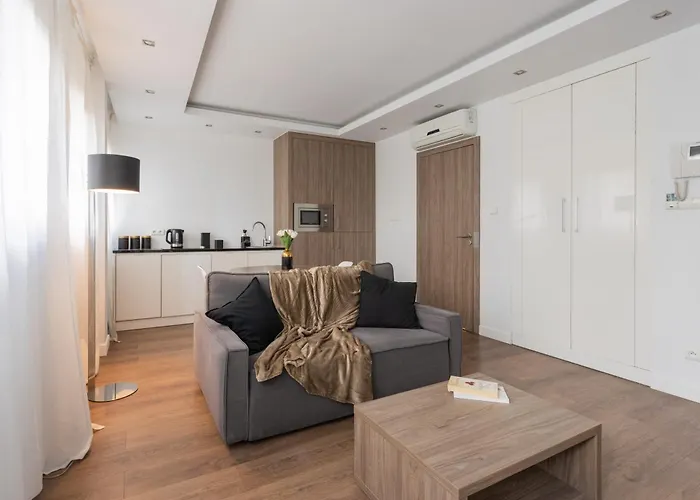 Golden Apartments Warsaw - Browary Warszawskie - Luxury & Cozy Apartments - Oxygen Residence- Wronia