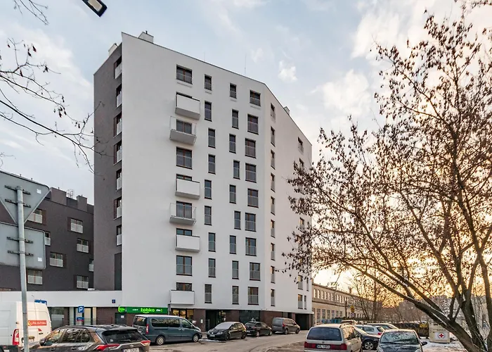 Bliska 17 A By Homeprime