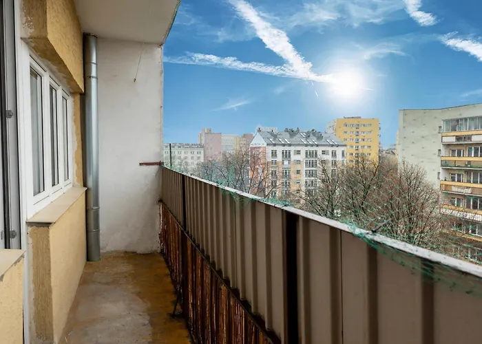 Comfy Flat In The City Center. Great View.